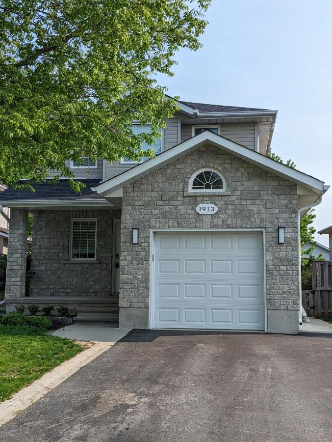 Villa Adorable 4 Bed,3 Bath House à Kingston Extérieur photo